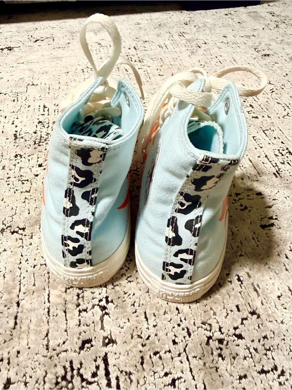 Converse High-Top Sneakers with Flames/leopard print (8) - Picture 6 of 7